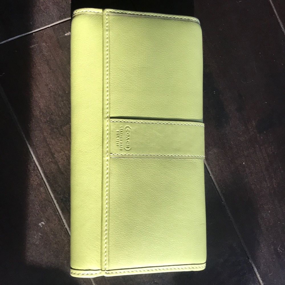Coach purse and matching wallet - Picture 2 of 4